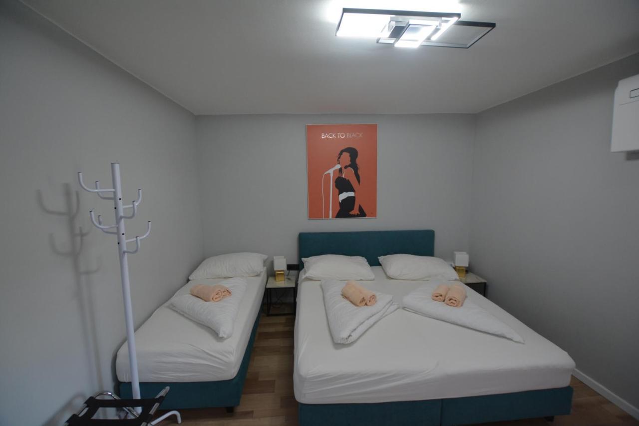 Stadthotel Das フィラハ エクステリア 写真