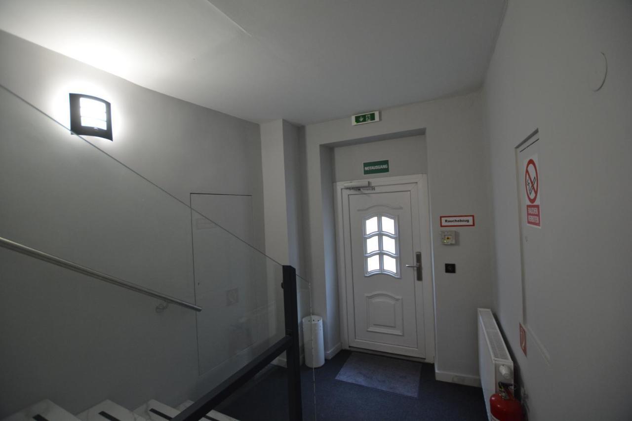 Stadthotel Das フィラハ エクステリア 写真